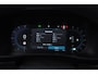 Volvo XC40 211PK Automaat B4 Ultimate Dark / Adaptieve cruise control / BLIS / Pixel LED / 20” velgen / Leder interieur / Stoel en stuurwielverwarming / 360 camera / Elektrische stoelen / Panoramadak