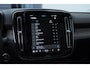 Volvo XC40 211PK Automaat B4 Ultimate Dark / Adaptieve cruise control / BLIS / Pixel LED / 20” velgen / Leder interieur / Stoel en stuurwielverwarming / 360 camera / Elektrische stoelen / Panoramadak