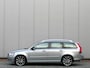 Volvo V50 2.5 T5 AUT Momentum Xenon / Cruise Control / High performance sounf