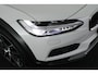 Volvo V90 Cross Country 2.0 B5 250pk AWD Pro Trekhaak Camera B&W Audio Leder Geventileerde Stoelen HUD Panoramadak