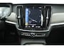 Volvo V90 Cross Country 2.0 B5 250pk AWD Pro Trekhaak Camera B&W Audio Leder Geventileerde Stoelen HUD Panoramadak