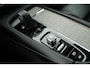 Volvo V90 Cross Country 2.0 B5 250pk AWD Pro Trekhaak Camera B&W Audio Leder Geventileerde Stoelen HUD Panoramadak