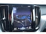 Volvo XC60 T8 Recharge AWD Momentum | Parkeercamera | Stoelverwarming | Trekhaak | Leder | HUD | Keyless
