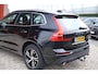 Volvo XC60 T8 Recharge AWD Momentum | Parkeercamera | Stoelverwarming | Trekhaak | Leder | HUD | Keyless