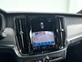 Volvo V90 T6 Plug-in hybrid AWD Ultimate Dark | Panoramadak | 360° camera | Harman Kardon | Stoel- en Stuurverwarming | Parkeercamera