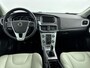 Volvo V40 2.0 T3 Inscription | Luxury Line o.a. Panoramadak | Navigatie | Standkachel met timer | Lederen bekleding |