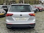 Volkswagen Tiguan 1.5 TSi DSG Life Business | CAMERA | STOELVERW. | NW. MODEL |