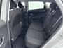 Hyundai Kona 1.6 GDI HEV Comfort Smart | Stoel en stuurwiel verwarming | Parkeer sensoren voor en achter | Navigatie en Apple Carplay Android Auto |