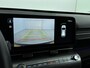 Hyundai Kona 1.6 GDI HEV Comfort Smart | Stoel en stuurwiel verwarming | Parkeer sensoren voor en achter | Navigatie en Apple Carplay Android Auto |