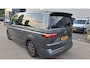 Volkswagen Multivan 1.4 eHybrid L2H1 Style 218 PK | Airco | Parkeerhulp voor + achter | Trekhaak | Stoelverwarming | Adaptive cruise control | Navigatie | Camera | Elektrische schuifdeur | Stuurwiel multifunctioneel |