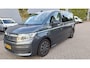 Volkswagen Multivan 1.4 eHybrid L2H1 Style 218 PK | Airco | Parkeerhulp voor + achter | Trekhaak | Stoelverwarming | Adaptive cruise control | Navigatie | Camera | Elektrische schuifdeur | Stuurwiel multifunctioneel |