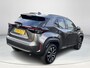 Toyota Yaris Cross 1.5 Hybrid 115 First Edition | Dode hoek waarschuwing | Stoel- + stuurverwarming | Parkeersensoren | Navigatie |