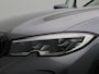 BMW 3-Serie Touring 318i High Executive Automaat | Apple Carplay/Android | Airco | Navigatie | Cruise Control | lederen bekleding |