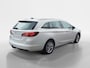 Opel Astra Sports Tourer 1.2 Business Elegance | Achteruitrijcamera | Parkeersensoren | Trekhaak | Navigatie | Apple Carplay/Android auto | Bluetooth | Automatische regen/lichtsensoren | Elektrische zijspiegels + ramen |