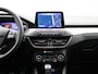 Ford Focus Wagon 1.0 EcoBoost Titanium X Business ADAPTIEVE CRUISE | NAVIGATIE | CAMERA | PDC | CLIMA | WINTERPAKKET | LMV | APPLE CARPLAY | VIRTUEEL | 12 MAANDEN BOVAG GARANTIE |