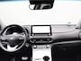 Hyundai Kona Electric EV Premium 64 kWh | Elektrisch verstelbare stoelen | Stoelverwarming en ventilatie | Adaptive Cruise Control | Stuurwielverwarming