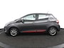 Toyota Yaris 1.5 Hybrid Design Red | Afneembare Trekhaak | Navigatie | Cruise Control | Origineel NL | Eerste Eigenaar |