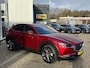 Mazda CX-30 2.0 e-SkyActiv-X M Hybrid Luxury NL-Auto, 1e Eig., Dealer Ondh, Automaat, Navigatie, Apple Carplay/ Android Auto, Bose Audio, A-Rij-Camera, Ad. Cruise Controle, Leer, Stoel verw., Stuur verw., Head-up, All-Seasons, Trekhaak