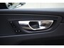 Volvo XC60 T6 350PK Automaat Plug-in Hybrid AWD Plus Dark / Navigatie / 360 Camera / Adaptieve Cruise Control / Stuur & Stoelverwarming / Elektr. Achterklep / Schuifdak / Trekhaak