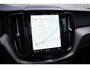 Volvo XC60 T6 350PK Automaat Plug-in Hybrid AWD Plus Dark / Navigatie / 360 Camera / Adaptieve Cruise Control / Stuur & Stoelverwarming / Elektr. Achterklep / Schuifdak / Trekhaak