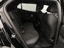 Peugeot e-2008 EV GT-Avantage 54 kWh | Alcantara Bekleding | Verwarmbare Voorstoelen | Navigatie | 360 °C Camera | Dodehoekbewaking |