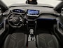 Peugeot e-2008 EV GT-Avantage 54 kWh | Alcantara Bekleding | Verwarmbare Voorstoelen | Navigatie | 360 °C Camera | Dodehoekbewaking |