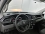 Volkswagen Transporter 2.0 TDI L2H1 110 PK | Airco | Dubbele Cabine | Parkeersensoren Achter | Comfort Stoelen | Cruise Controle | Armsteunen | Bluetooth |