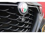 Alfa Romeo Tonale 1.5T 160PK Hybrid VELOCE | PREMIUM PACK: LEDEREN BEKLEDING/GEVENTILEERDE VOORSTOELEN/4-VOUDIG ELEKTRISCH VERSTELBARE LENDESTEUN VOORSTOELEN/HOOGGLANS ZWARTE RAAMOMLIJSTING/AMBIENT LIGHTING | TECHNOLOGY PACK: PARKEERWAARSCHUWING VOOR EN ACHTER/360° CAMERA/AUTOMATISCH INPARKEREN/ AUTONOMOUS DRIVING LEVEL 2: ADAPTIVE CRUISE CONTROL/LANE CENTERING ASSIST/TRAFFIC JAM ASSIST DODEHOEK DETECTIE AUTOMATISCH DIMMENDE BUITENSPIEGELS ELEKTRISCH BEDIENBARE ACHTERKLEP | WINTERPACK: STOELVERWARMING VOOR/STUURVERWARMING/VERWARMBARE RUITENSPROEIERS | 19" LICHTMETALEN VELGEN | DRAADLOZE TELEFOONLADER | NAVIGATIE | DRAADLOZE APPLE CARPLAY/ANDROID AUTO | FULL LED MATRIX KOPLAMPEN |