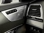 Volvo XC90 2.0 T8 Twin Engine AWD R-Design 7 Persoons 408Pk Automaat (PANORAMADAK, LUCHTVERING, BOWERS&WILKINS, HEAD-UP DISPLAY, 360 CAMERA, APPLE CARPLAY, LUXE LEDER, MEMORY SEATS, TREKHAAK, ADAPTIVE CRUISE, NIEUWSTAAT)