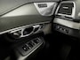 Volvo XC90 2.0 T8 Twin Engine AWD R-Design 7 Persoons 408Pk Automaat (PANORAMADAK, LUCHTVERING, BOWERS&WILKINS, HEAD-UP DISPLAY, 360 CAMERA, APPLE CARPLAY, LUXE LEDER, MEMORY SEATS, TREKHAAK, ADAPTIVE CRUISE, NIEUWSTAAT)
