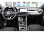 Alfa Romeo Tonale 1.5T 160PK Hybrid Ti | NIEUWE AUTO! | ELEKTRISCH BEDIENBARE VOORSTOELEN MET GEHEUGENFUNCTIE | HARMAN EN KARDON AUDIO | FULL LED KOPLAMPEN | 18" LICHTMETALEN VELGEN | CLIMATE CONTROL | NAVIGATIE | DRAADLOZE APPLE CARPLAY/ANDROID AUTO | ADAPTIVE CRUISE CONTROL | STOEL/STUUR VERWARMING | STOEL VENTILATIE | ELEKTRISCH BEDIENBARE ACHTERKLEP | DRAADLOZE TELEFOONLADER | KEYLESS ENTRY/START | PARKEERSENSOREN VOOR + ACHTER | ACHTERUITRIJ CAMERA |