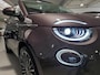 Fiat 500e Cabrio La Prima 42 kWh * 500e * Camera * Carplay * Navigatie * LM Velgen 17" * Leder * Cruise Control * Schuifdak * 12 Maanden Bovag Garantie *