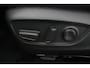 Toyota RAV4 2.5 Hybrid Business Intro | Elektrisch verstelbare Bestuurdersstoel | Parkeersensoren Rondom | 360 Camera | Kunstlederen Bekleding | Parelmoer Wit/ Zwart Dak |