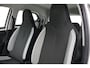 Toyota Aygo 1.0 VVT-i x-play | Navigatie | Airco | Camera | Elektrische ramen voor | Bluetooth