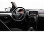 Toyota Aygo 1.0 VVT-i x-play | Navigatie | Airco | Camera | Elektrische ramen voor | Bluetooth