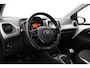 Toyota Aygo 1.0 VVT-i x-play | Navigatie | Airco | Camera | Elektrische ramen voor | Bluetooth