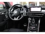 Alfa Romeo Tonale 1.5T 160PK Hybrid VELOCE | PANORAMISCH SCHUIF/KANTEL DAK | PREMIUM PACK: LEDEREN BEKLEDING/GEVENTILEERDE VOORSTOELEN/4-VOUDIG ELEKTRISCH VERSTELBARE LENDESTEUN VOORSTOELEN/HOOGGLANS ZWARTE RAAMOMLIJSTING/AMBIENT LIGHTING | TECHNOLOGY PACK: PARKEERWAARSCHUWING VOOR EN ACHTER/360° CAMERA/AUTOMATISCH INPARKEREN/ AUTONOMOUS DRIVING LEVEL 2: ADAPTIVE CRUISE CONTROL/LANE CENTERING ASSIST/TRAFFIC JAM ASSIST DODEHOEK DETECTIE AUTOMATISCH DIMMENDE BUITENSPIEGELS ELEKTRISCH BEDIENBARE ACHTERKLEP | WINTERPACK: STOELVERWARMING VOOR/STUURVERWARMING/VERWARMBARE RUITENSPROEIERS | HARMAN KARDON SOUND SYSTEM | 20" LICHTMETALEN VELGEN "GRAPHITE GREY" | DRAADLOZE TELEFOONLADER | NAVIGATIE | DRAADLOZE APPLE CARPLAY/ANDROID AUTO | FULL LED MATRIX KOPLAMPEN |