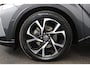 Toyota C-HR 1.8 Hybrid Style limited | Trekhaak | Stoel en Stuurwiel verwarming | Parkeer sensoren |