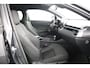 Toyota C-HR 1.8 Hybrid Style limited | Trekhaak | Stoel en Stuurwiel verwarming | Parkeer sensoren |