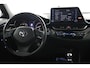 Toyota C-HR 1.8 Hybrid Style limited | Trekhaak | Stoel en Stuurwiel verwarming | Parkeer sensoren |