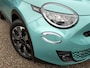 Fiat 600 1.2 Hybrid La Prima | Leer | Adaptive cruise control | Massage stoel | Camera |