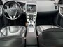 Volvo XC60 2.0 T5 FWD Ocean Race | Trekhaak | Panorama schuifdak | Leder | Memory | Harman/Kardon | Bi-Xenon | Verwarmde voorstoelen | verwarmde voorruit | elektrische achterklep | achteruit rij camera |