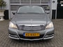 Mercedes-Benz C-klasse 180 Business Class 125! Navi,Cruise Control, PDC V+A , Climate control,etc,etc