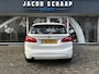 BMW 2-Serie Active Tourer 218i Essential Automaat / Navigatie / Parkeerhulp / Airco / Sportstoelen / 16" LM