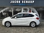 BMW 2-Serie Active Tourer 218i Essential Automaat / Navigatie / Parkeerhulp / Airco / Sportstoelen / 16" LM