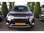 Mitsubishi Outlander 2.4 PHEV Pure 4WD Automaat Leder/Alcantara Navi Camera Apple Carplay Clima Cruise Keyless Entry LMV NL Auto.