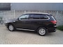 Mitsubishi Outlander 2.4 PHEV Pure 4WD Automaat Leder/Alcantara Navi Camera Apple Carplay Clima Cruise Keyless Entry LMV NL Auto.