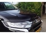 Mitsubishi Outlander 2.4 PHEV Pure 4WD Automaat Leder/Alcantara Navi Camera Apple Carplay Clima Cruise Keyless Entry LMV NL Auto.