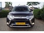 Mitsubishi Outlander 2.4 PHEV Pure 4WD Automaat Leder/Alcantara Navi Camera Apple Carplay Clima Cruise Keyless Entry LMV NL Auto.