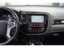 Mitsubishi Outlander 2.4 PHEV Pure 4WD Automaat Leder/Alcantara Navi Camera Apple Carplay Clima Cruise Keyless Entry LMV NL Auto.